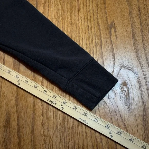 Nike Club Sweatshirt Mens Medium Black‎ Fleece Crew Neck Center Swoosh Logo - Picture 8 of 9